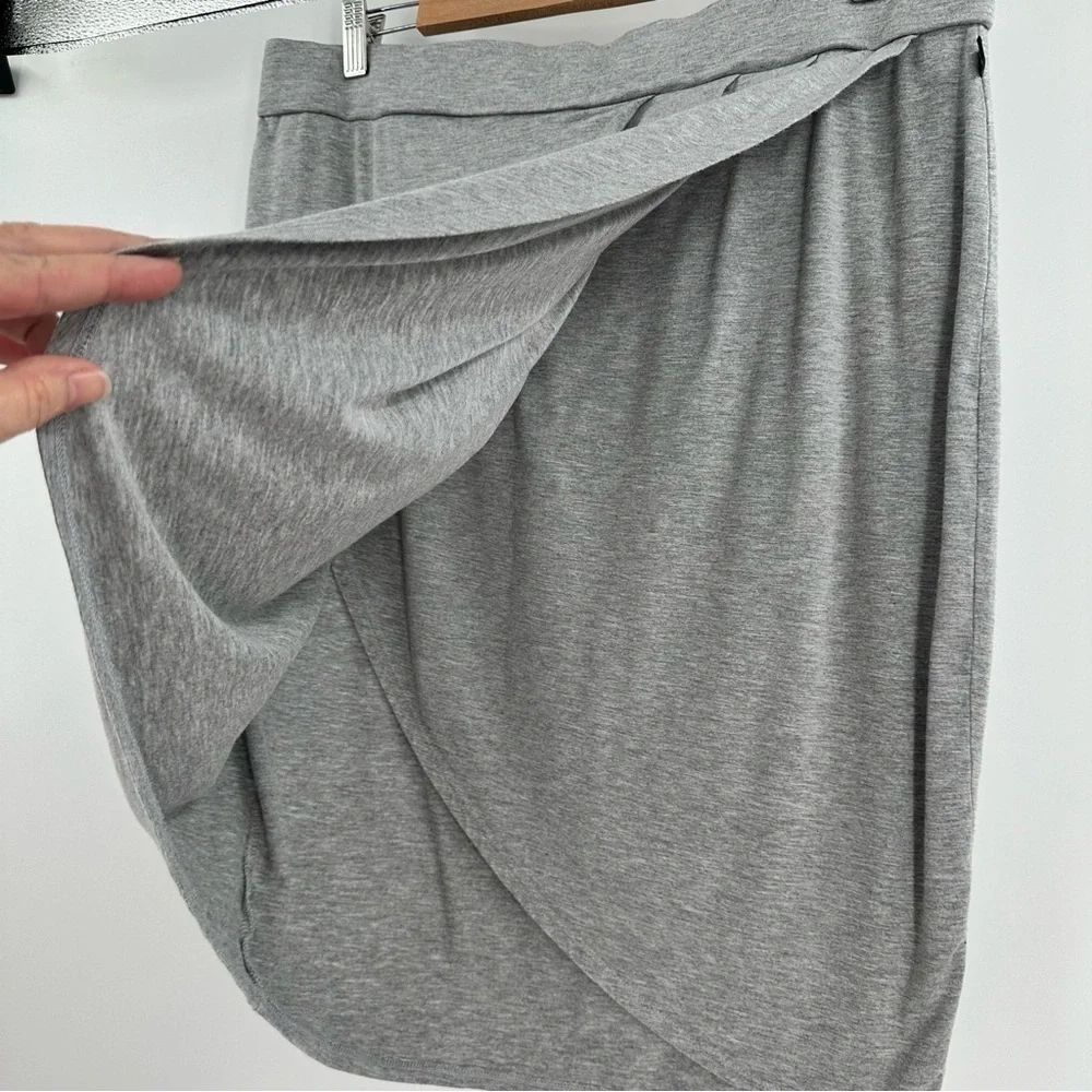 Fabletics Women’s Heathered Gray Soft Stretchy Fitted Wrap Skirt Plus Size XXL